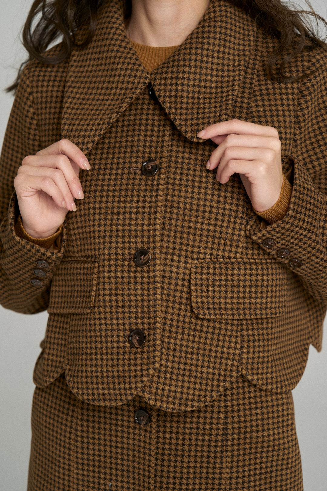 [Pinch your cheek] Big color scallop design jacket-Coffee