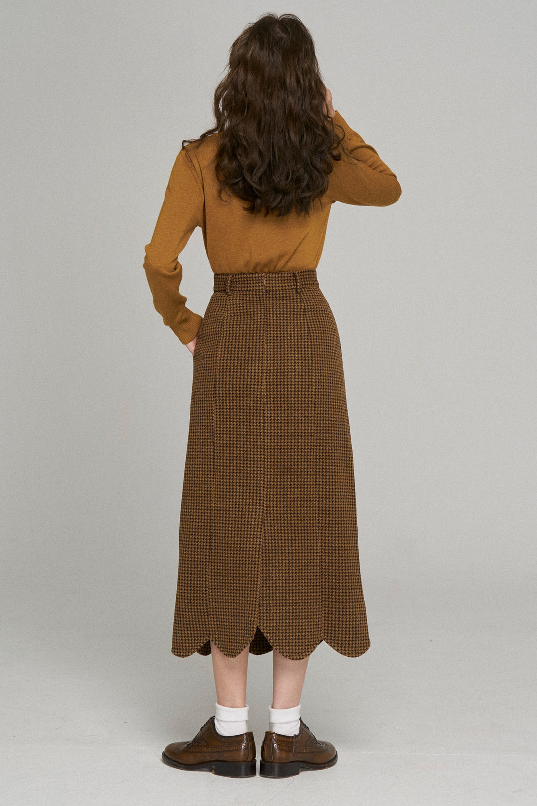 [Pinch your cheeks] High waist scallop design skirt-Coffee