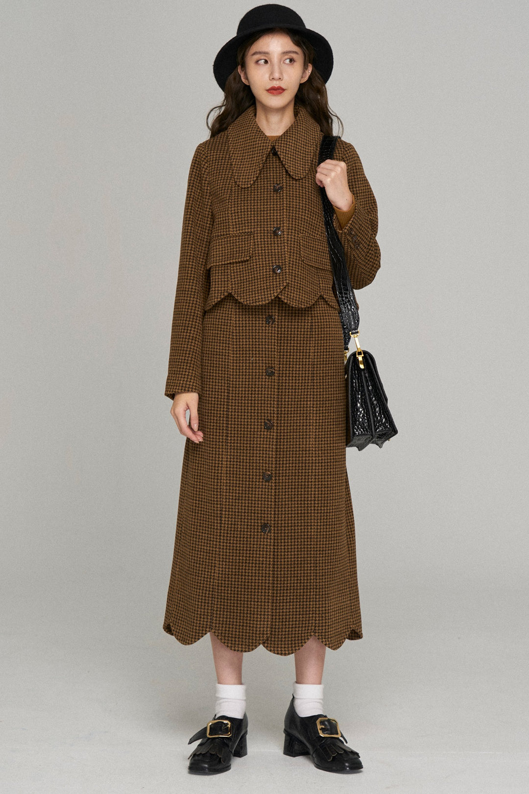 [Pinch your cheek] Big color scallop design jacket-Coffee