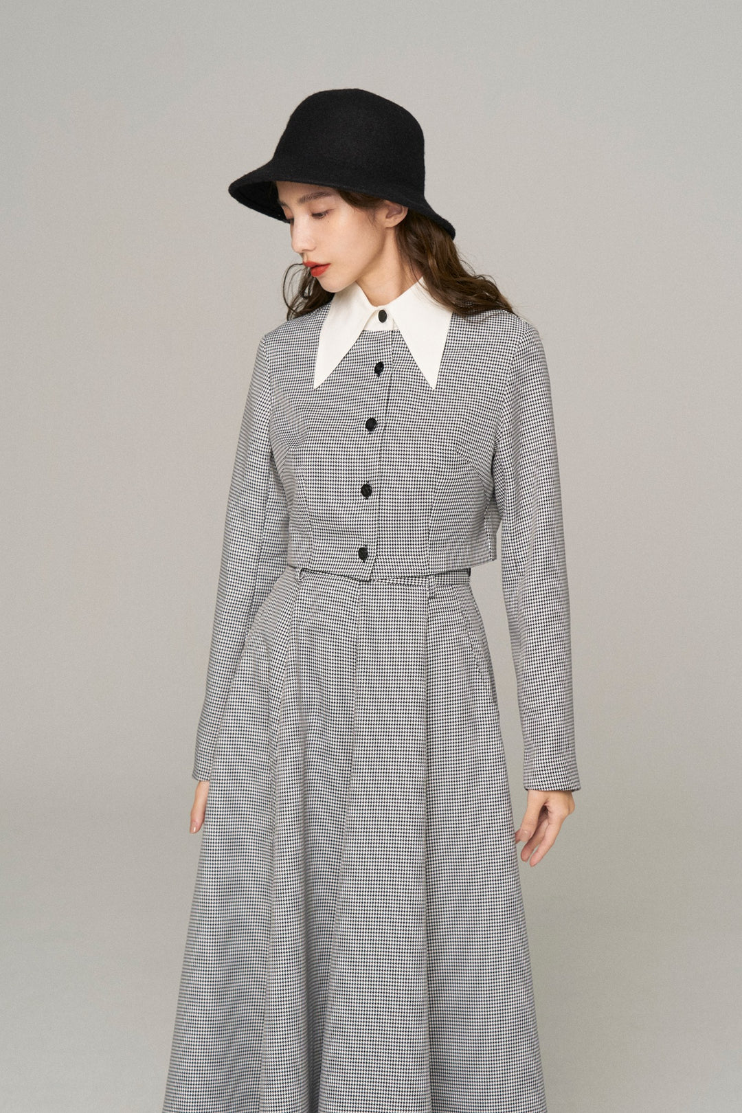 《つい一口食べちゃいました》バリモアカラークロップドブラウス-Houndstooth check
