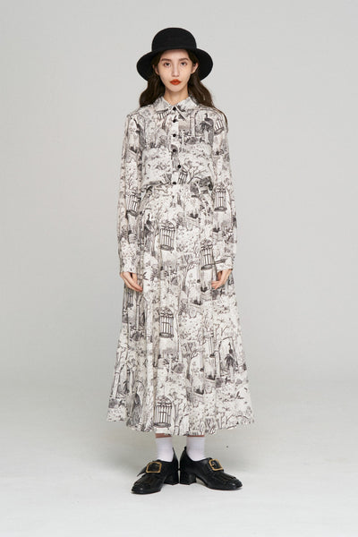 《孔雀が裏庭にいる》アンティークデザインブラウス-Black