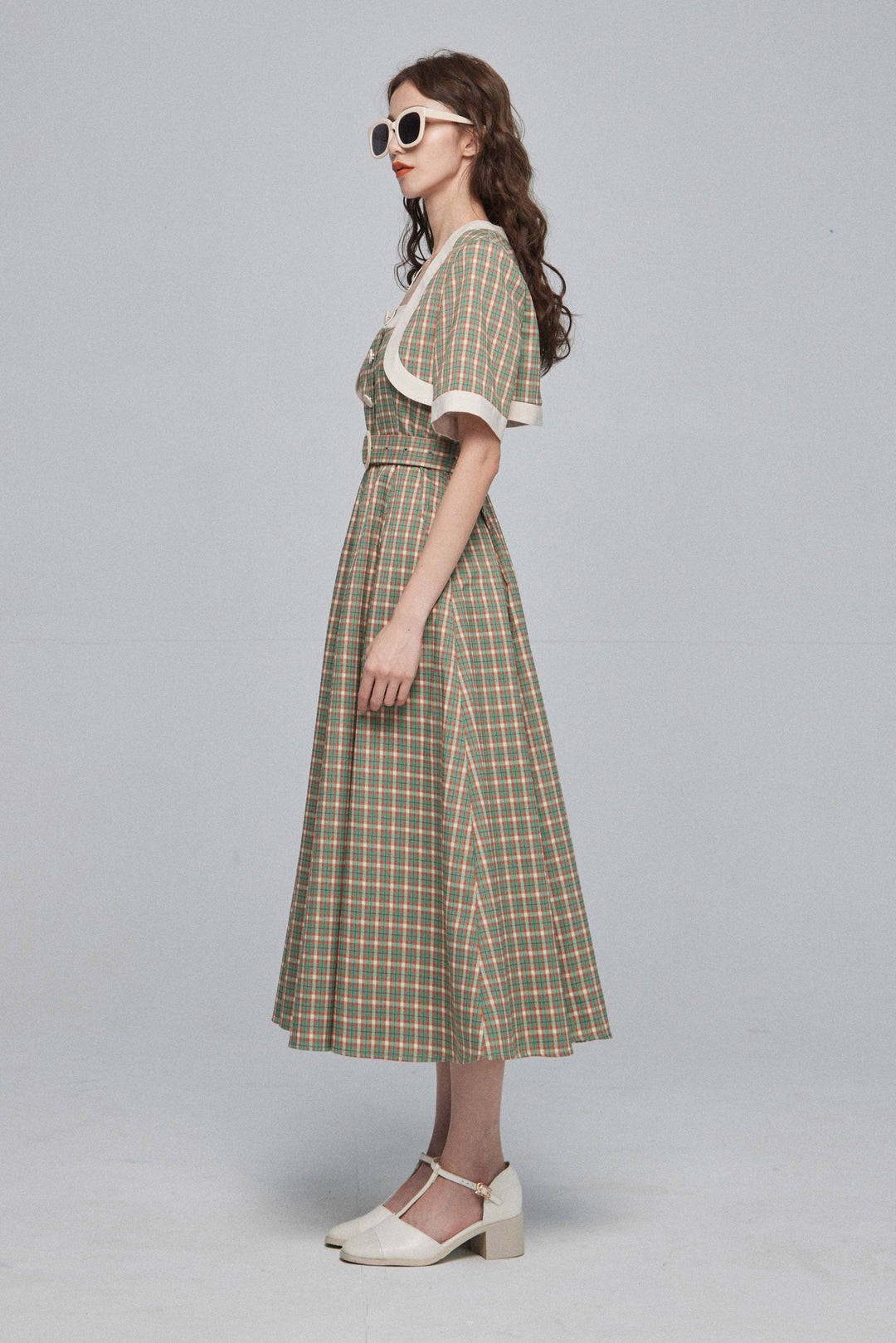 《北京ダックを持ち帰りで》ショルダーストラップハイウエストドレス-Green