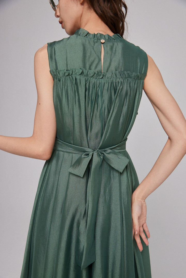 《キラキラ輝く湖面に》ラッフルトリムドレス-Dark green
