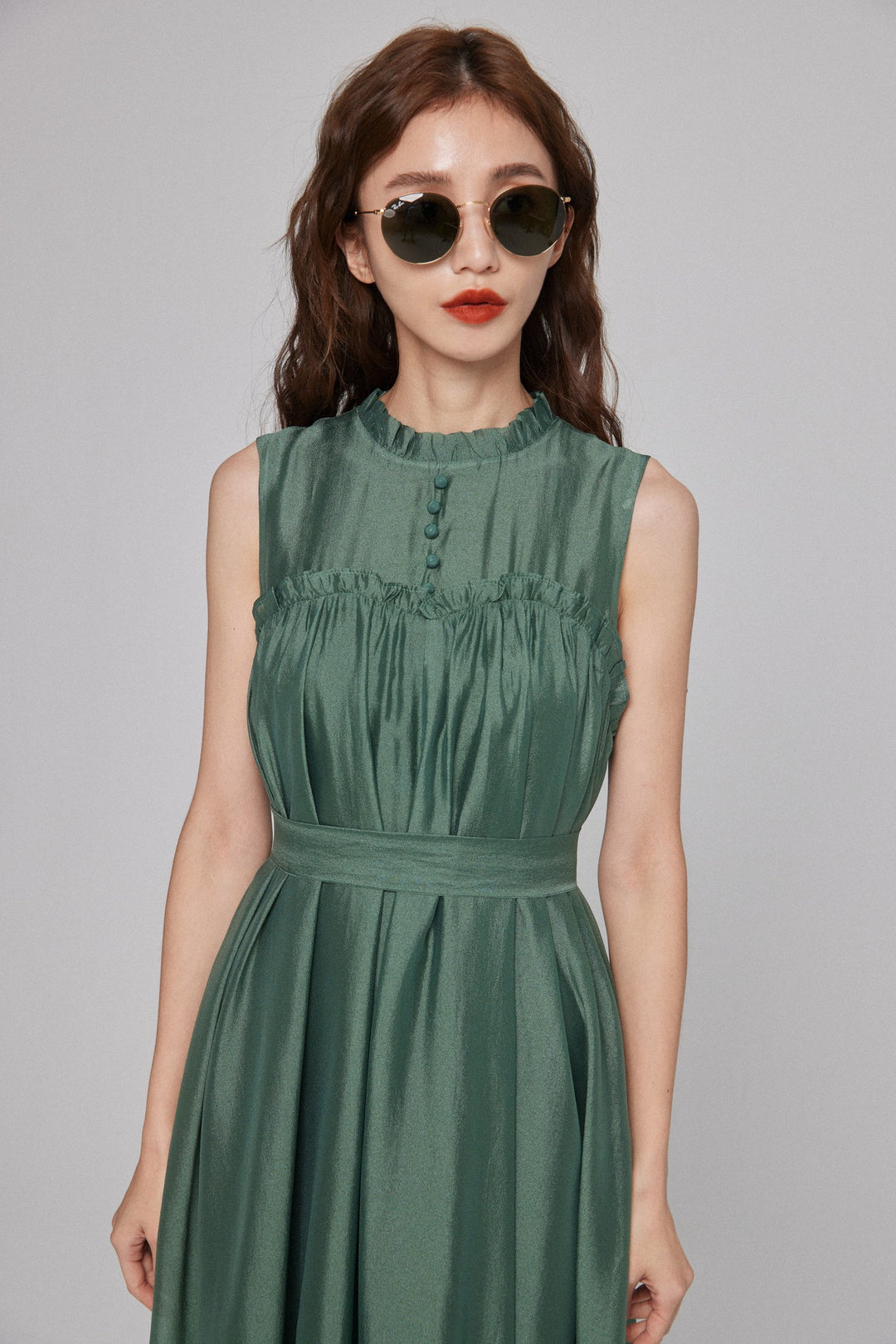 《キラキラ輝く湖面に》ラッフルトリムドレス-Dark green