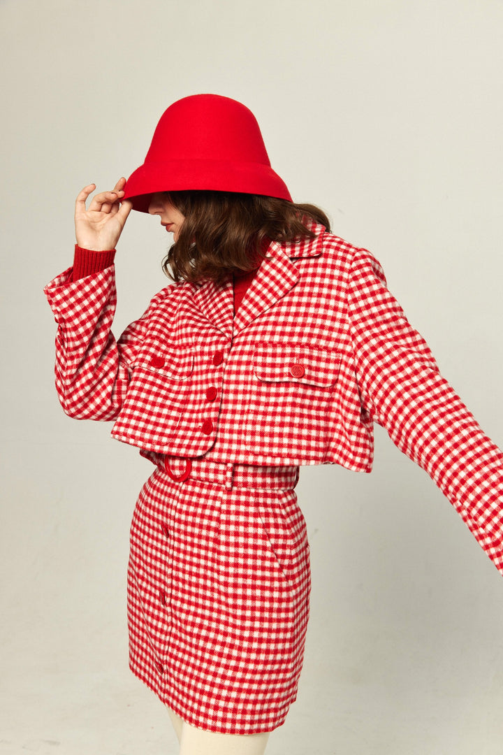 《ウィッグとサングラスをして》ギンガムチェックハイウエストスカート-Red