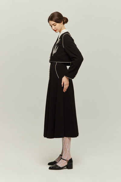 《櫛はいりません》フラワーエンブロイダリーサスペンダースカート-Black