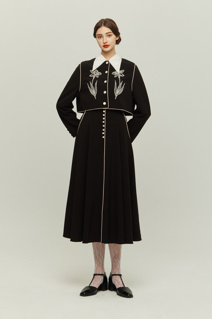 《櫛はいりません》フラワーエンブロイダリートップス-Black