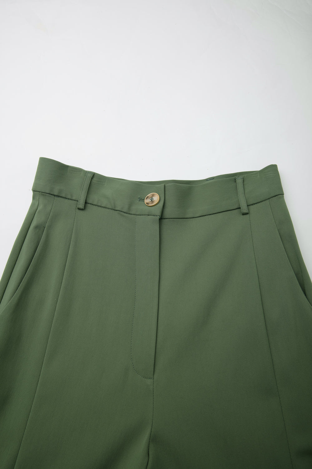 《木の枝で地図を描いて》ハイウエストスリットパンツ-Light green